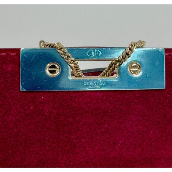 Rockstud Demilune small cross body bag In Camelia Red - Picture 10 of 16